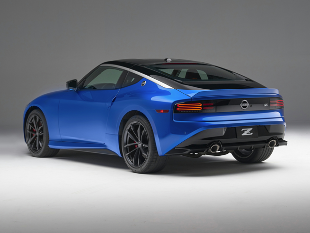 Rear profile view of a royal blue 2024 Nissan Z | Nissan service in Chesapeake, VA | Banister Nissan of Chesapeake