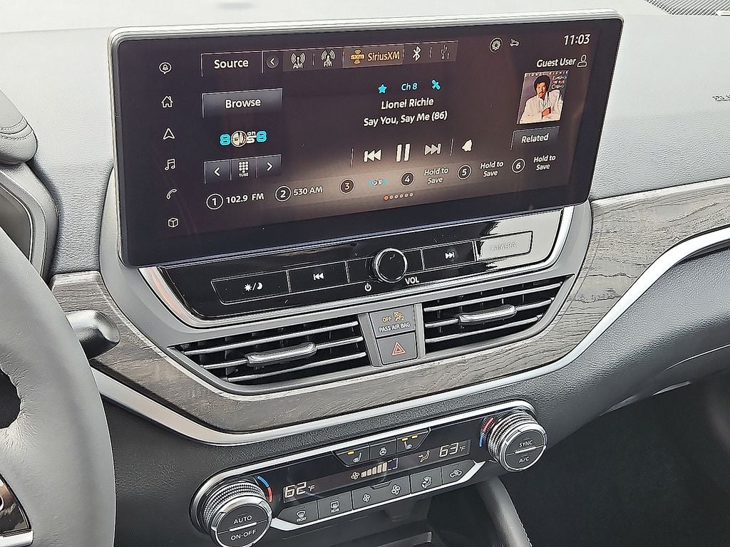 2025 Nissan Altima SL