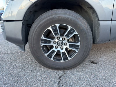 2023 Nissan Titan SV