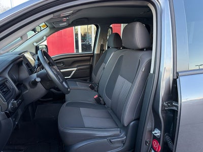 2023 Nissan Titan SV