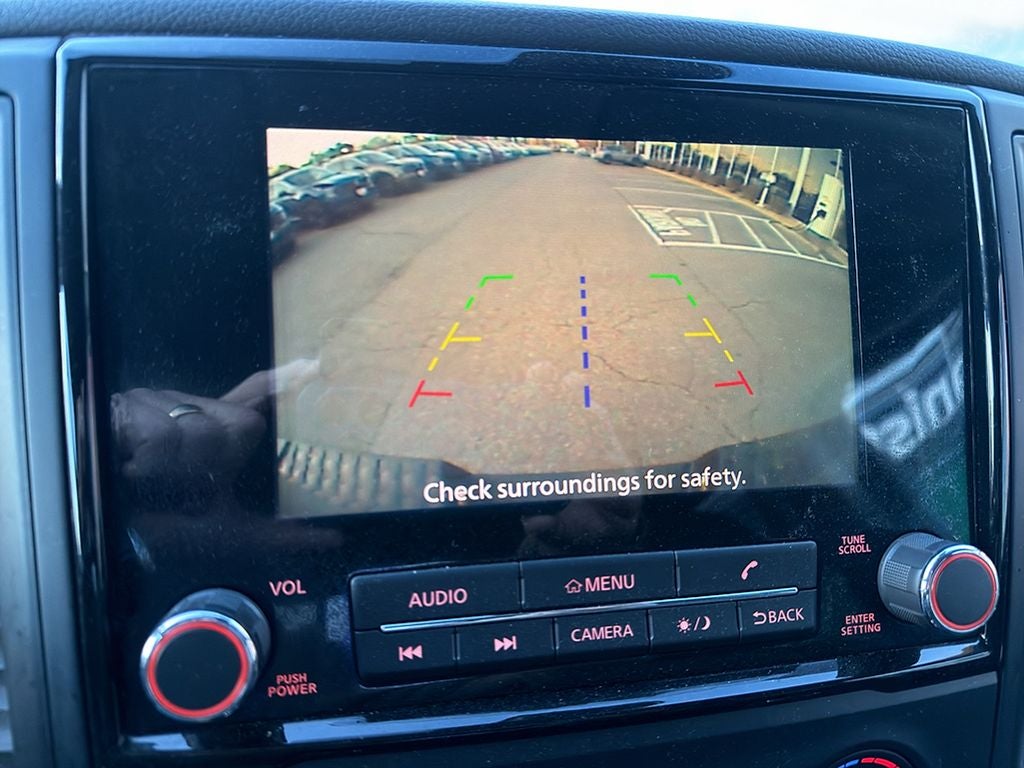 2023 Nissan Titan SV