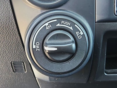 2023 Nissan Titan SV