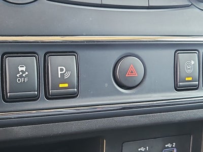 2023 Nissan Titan SV