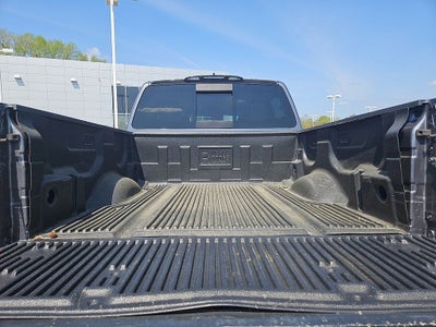 2023 Nissan Titan SV