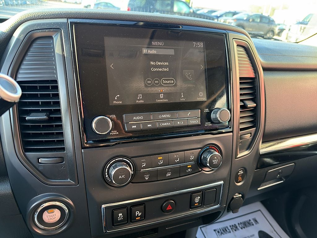 2023 Nissan Titan SV