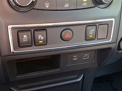 2023 Nissan Titan SV