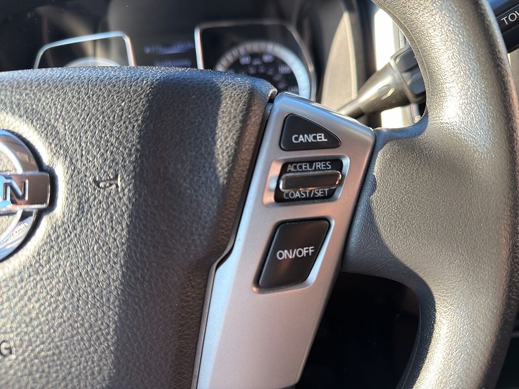 2017 Nissan Titan SV