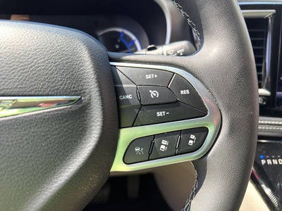 2023 Chrysler Pacifica Hybrid Touring L