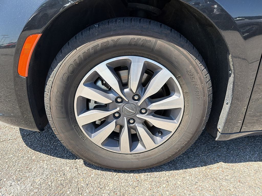 2023 Chrysler Pacifica Hybrid Touring L