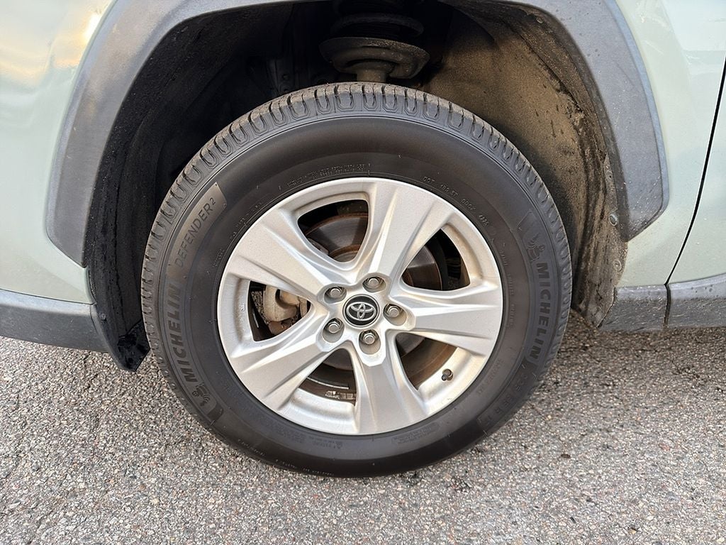 2021 Toyota RAV4 XLE