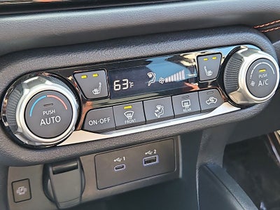 2024 Nissan Versa SR