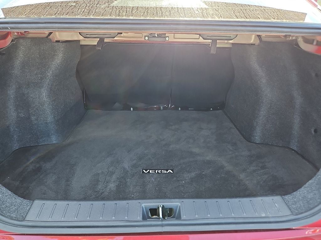 2024 Nissan Versa SR