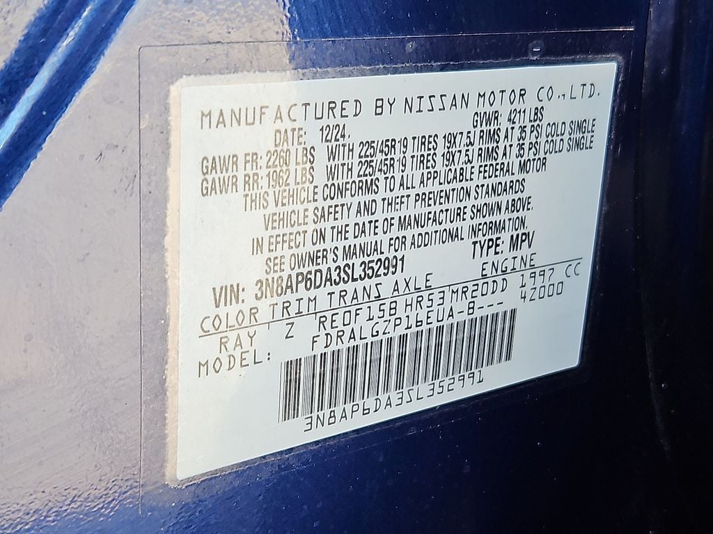 2025 Nissan Kicks SR