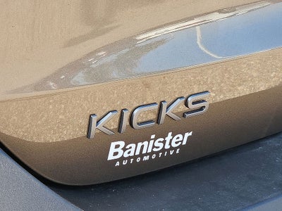 2025 Nissan Kicks SR