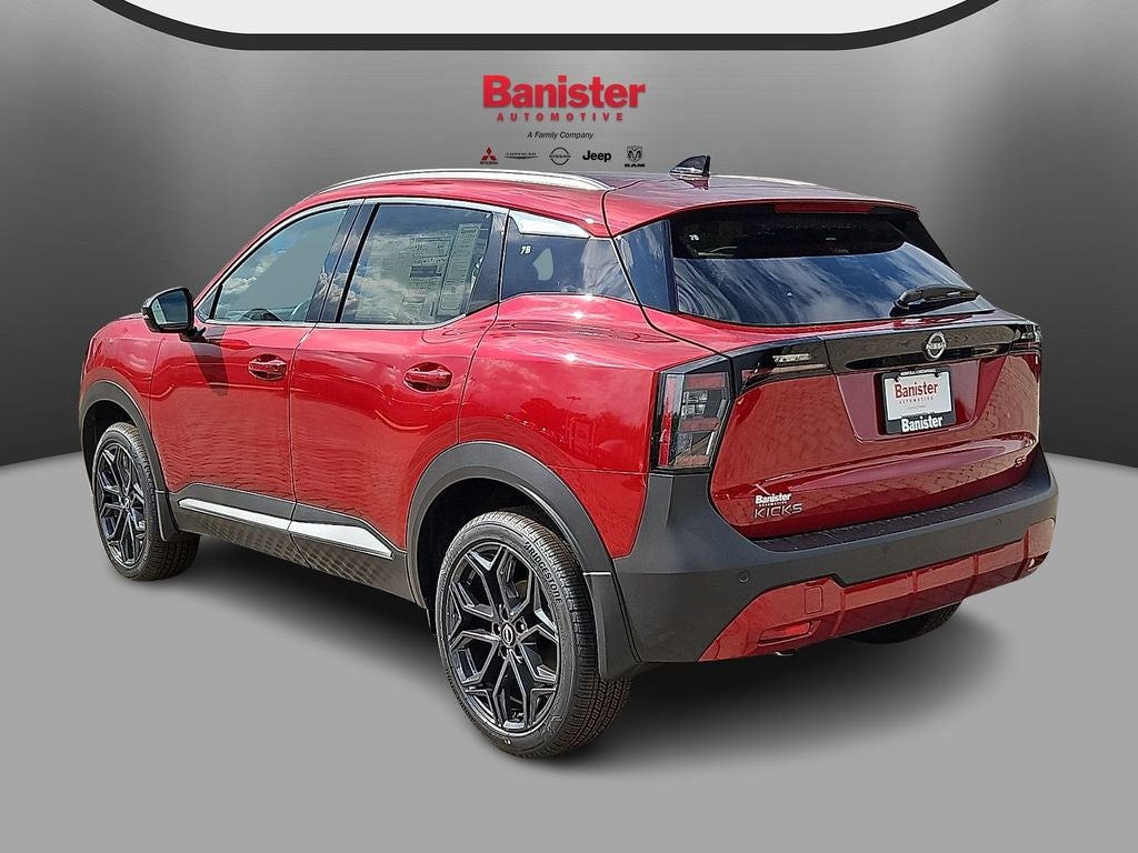 2026 Nissan Kicks SR
