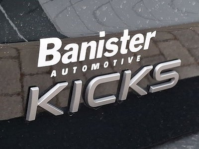 2025 Nissan Kicks SR