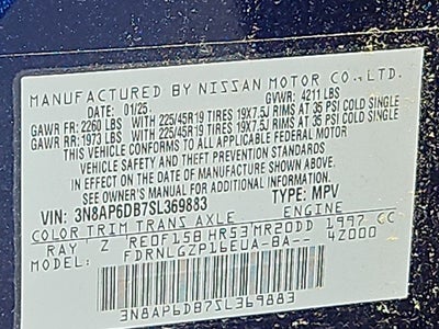 2025 Nissan Kicks SR