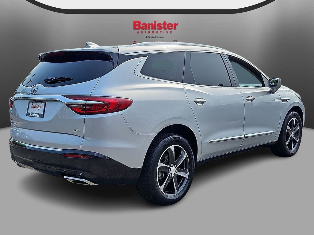 2020 Buick Enclave Essence