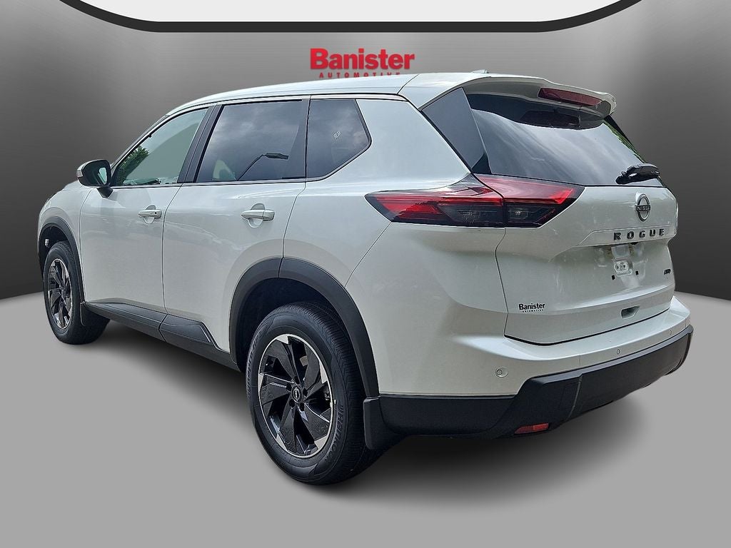 2026 Nissan Rogue SV Moonroof