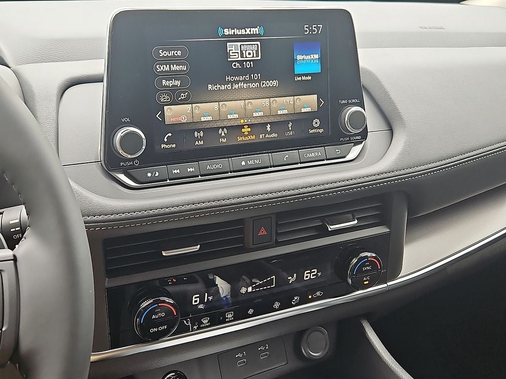 2026 Nissan Rogue SV Moonroof