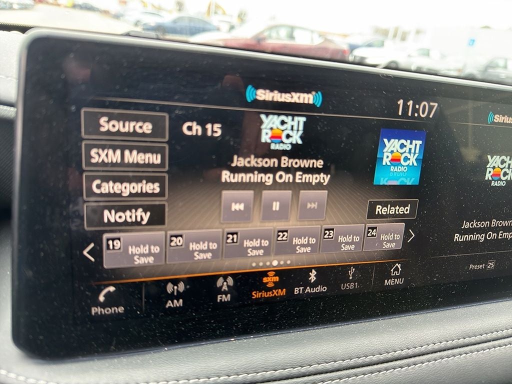 2023 INFINITI QX60 LUXE