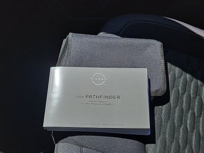 2023 Nissan Pathfinder SV