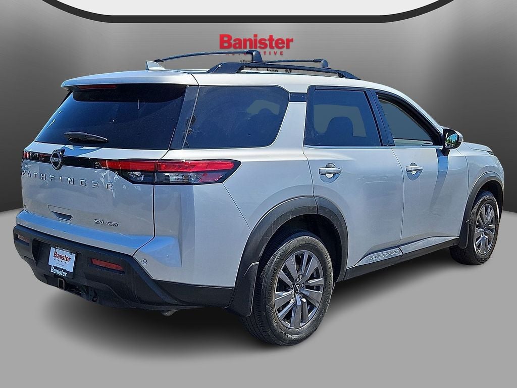 2023 Nissan Pathfinder SV