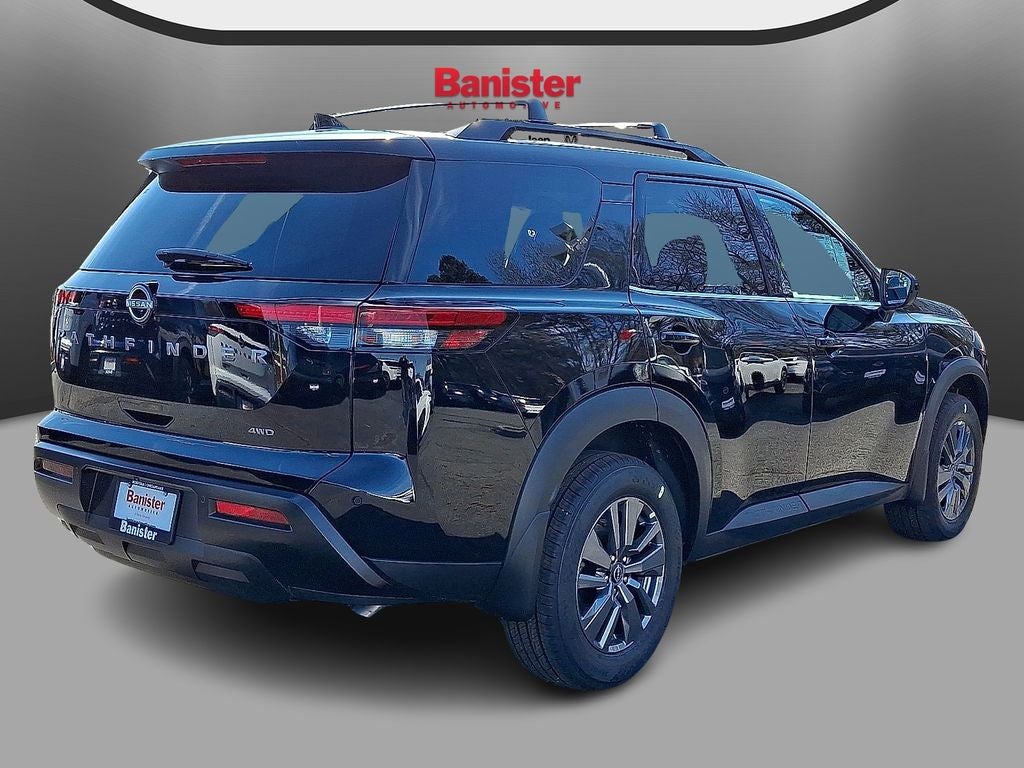 2026 Nissan Pathfinder SV