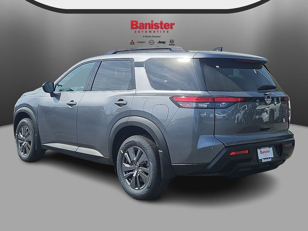 2026 Nissan Pathfinder SV