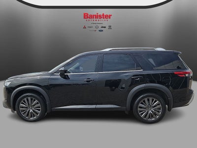 2023 Nissan Pathfinder SL