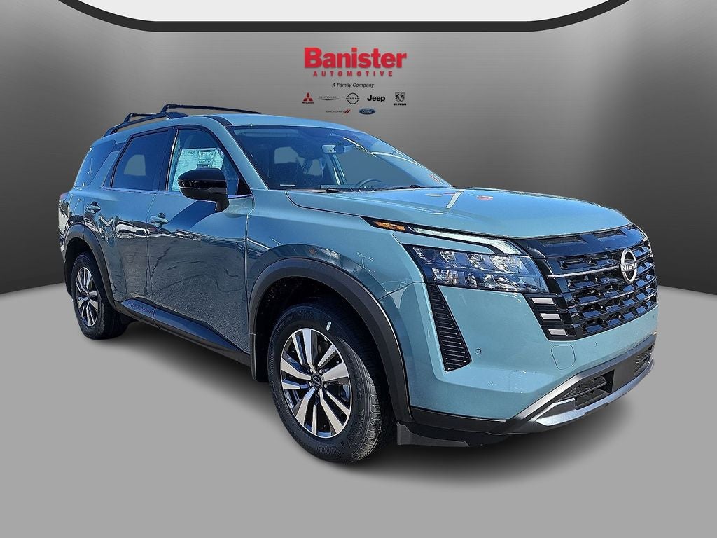 2026 Nissan Pathfinder SL