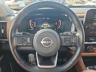 2022 Nissan Pathfinder Platinum
