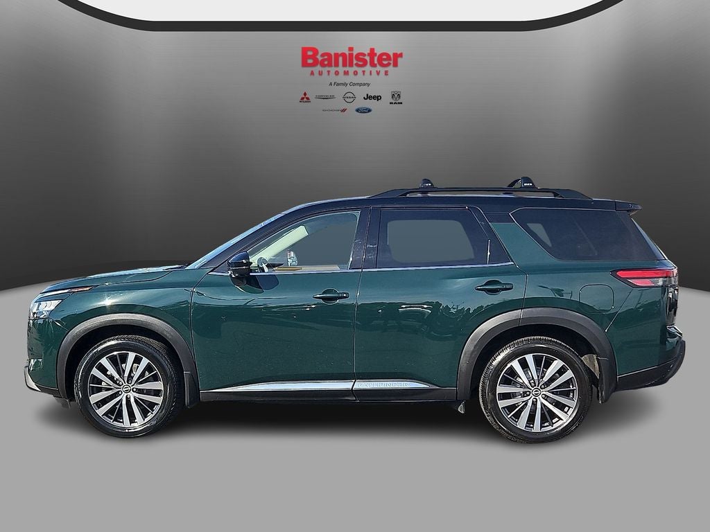2022 Nissan Pathfinder Platinum