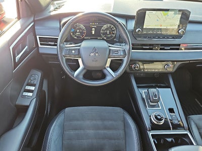 2023 Mitsubishi Outlander SE Black Edition