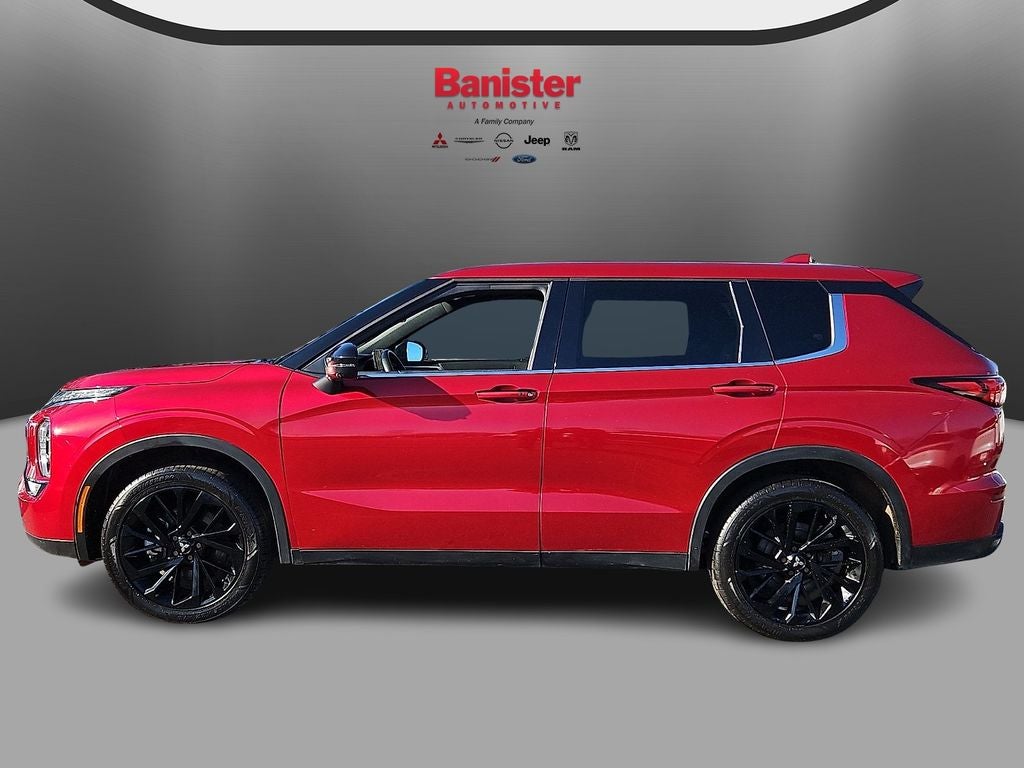 2023 Mitsubishi Outlander SE Black Edition