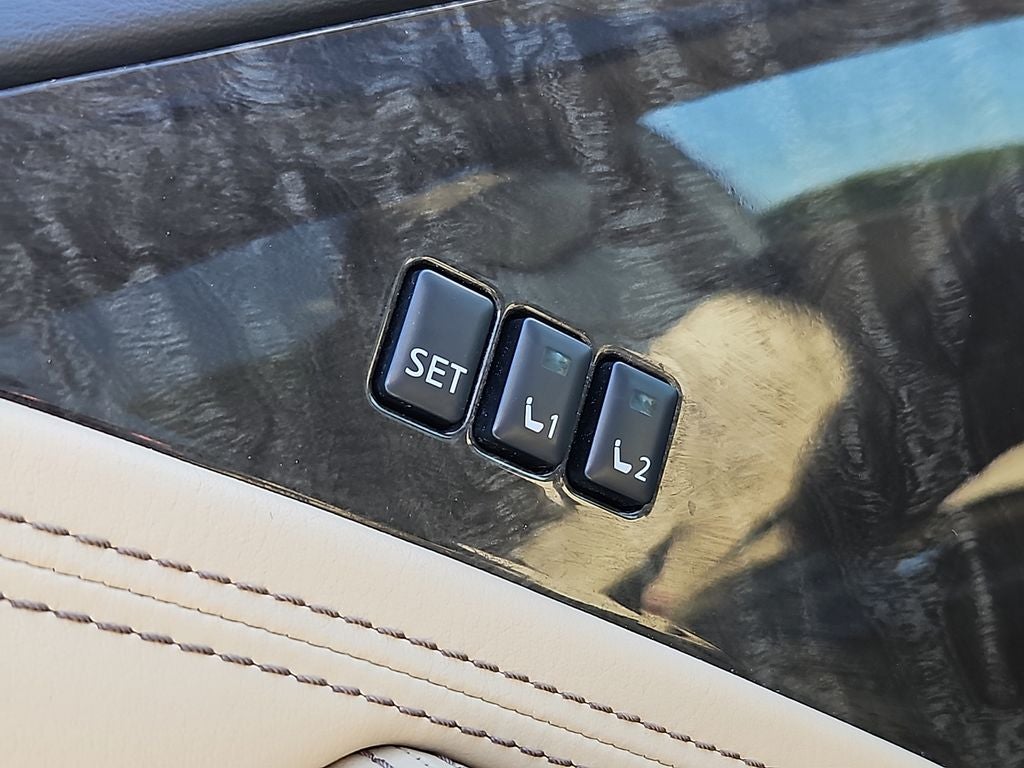 2023 Nissan Armada Platinum