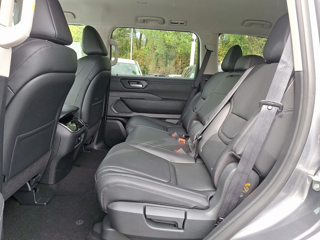 2025 Nissan Armada SV