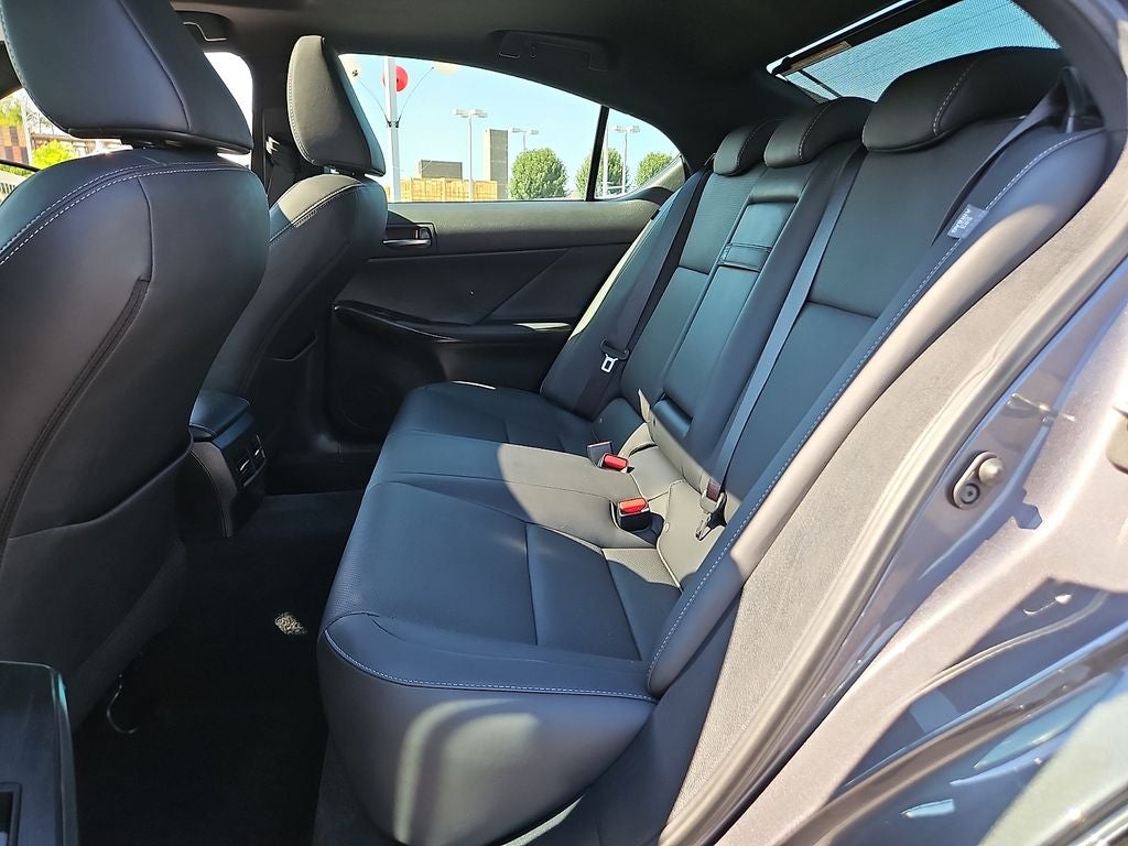 2022 Lexus IS 300 Base