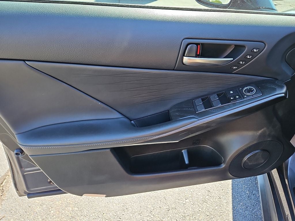 2022 Lexus IS 300 Base