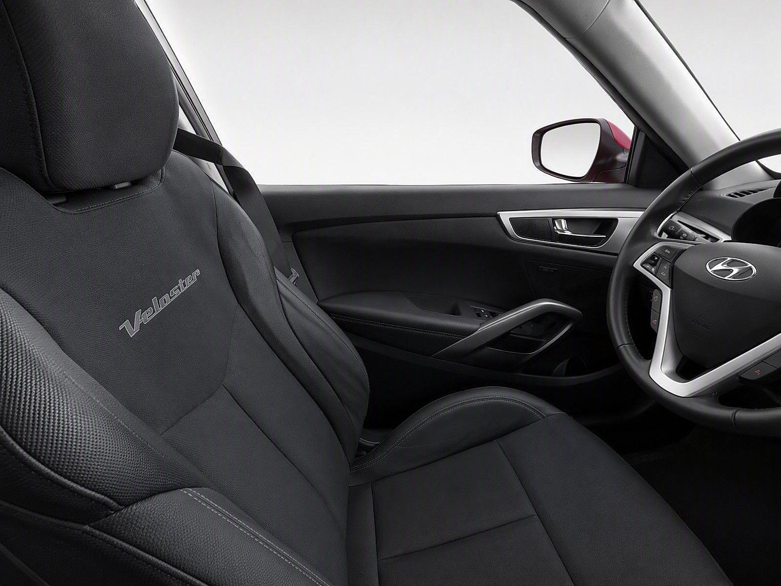2013 Hyundai Veloster w/Black Int