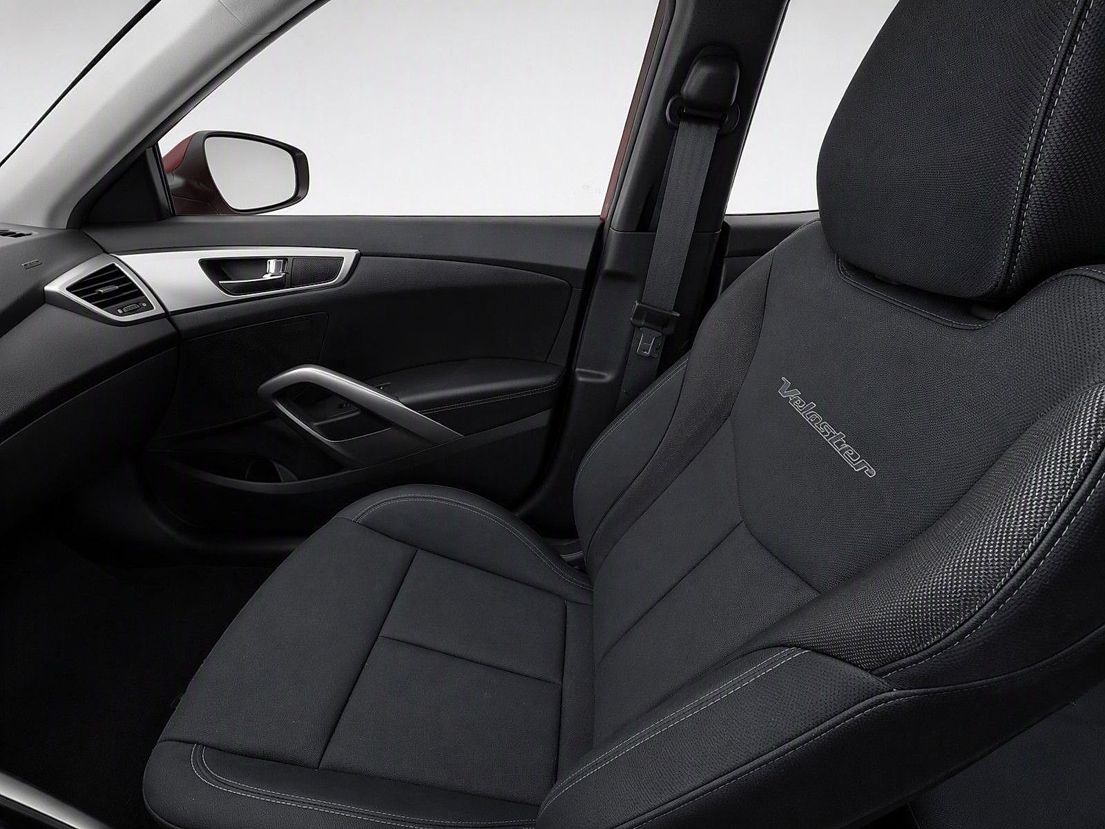 2013 Hyundai Veloster w/Black Int