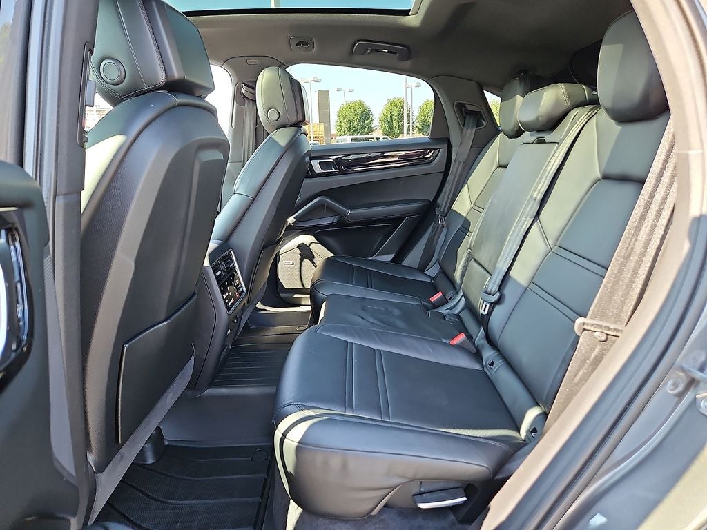 2021 Porsche Cayenne Coupe