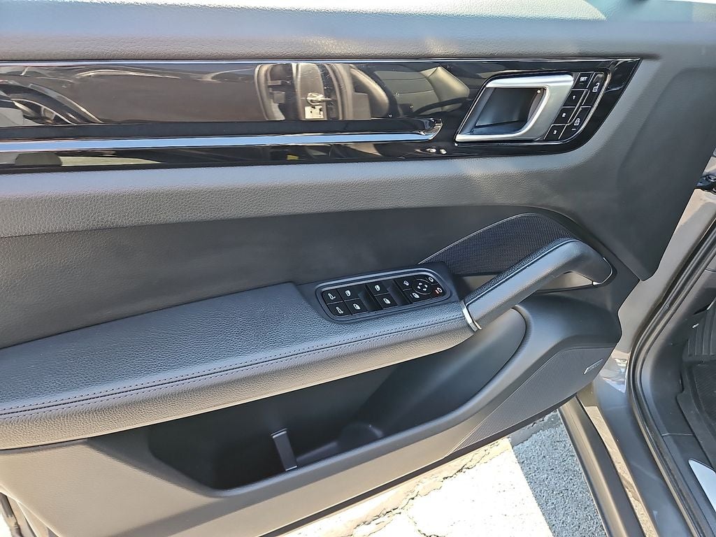 2021 Porsche Cayenne Coupe