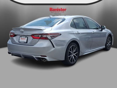 2024 Toyota Camry SE
