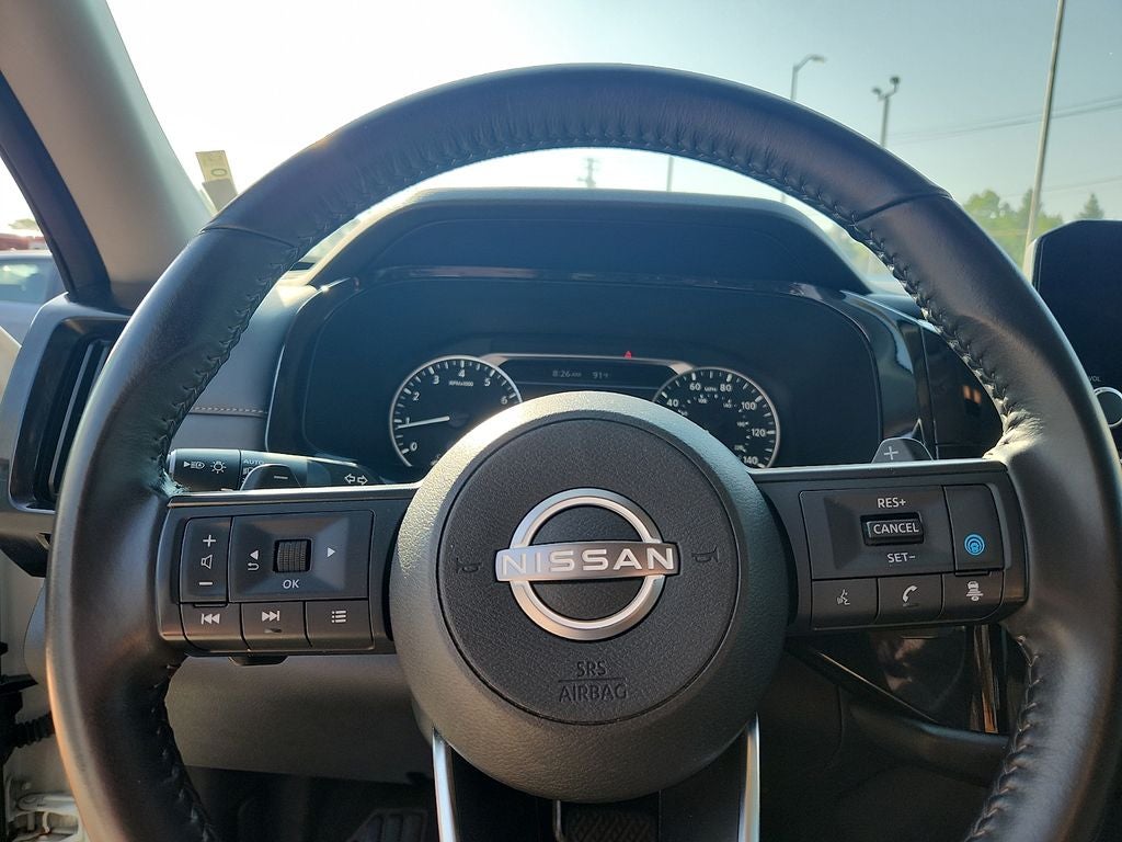 2024 Nissan Pathfinder SV