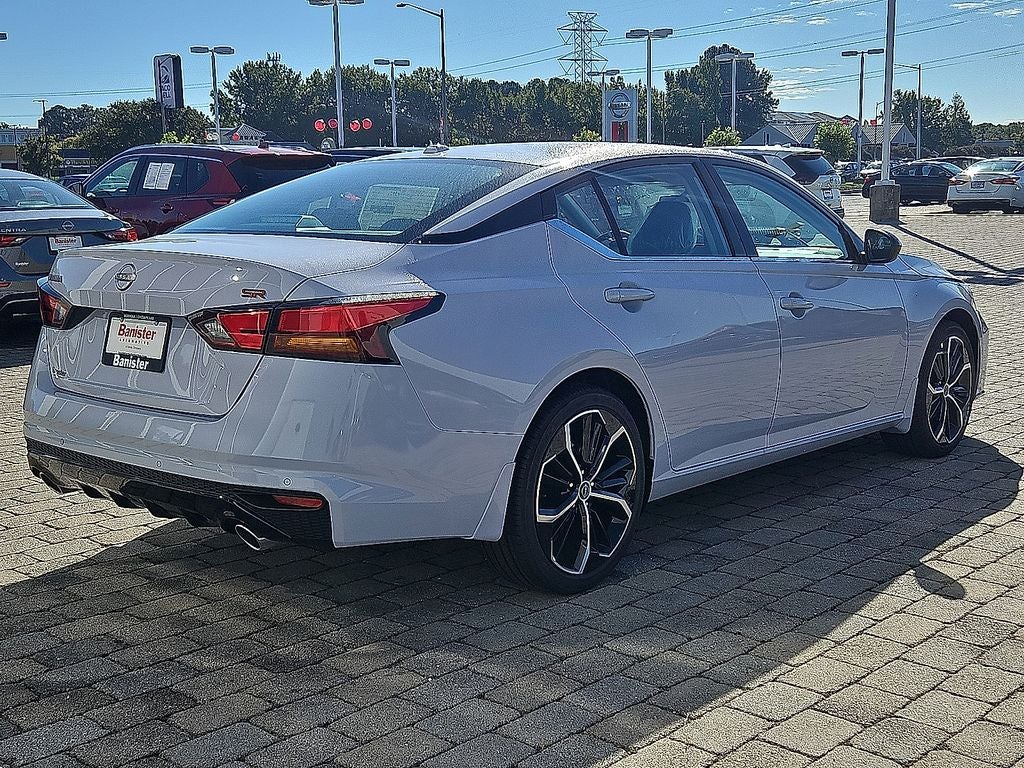 2025 Nissan Altima SR