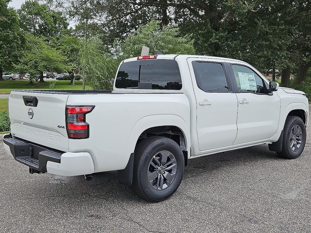 2025 Nissan Frontier SV