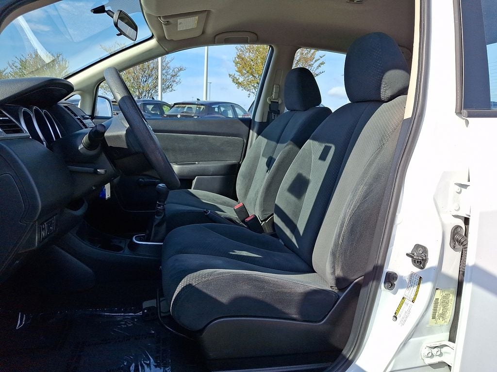 2011 Nissan Versa 1.8 S