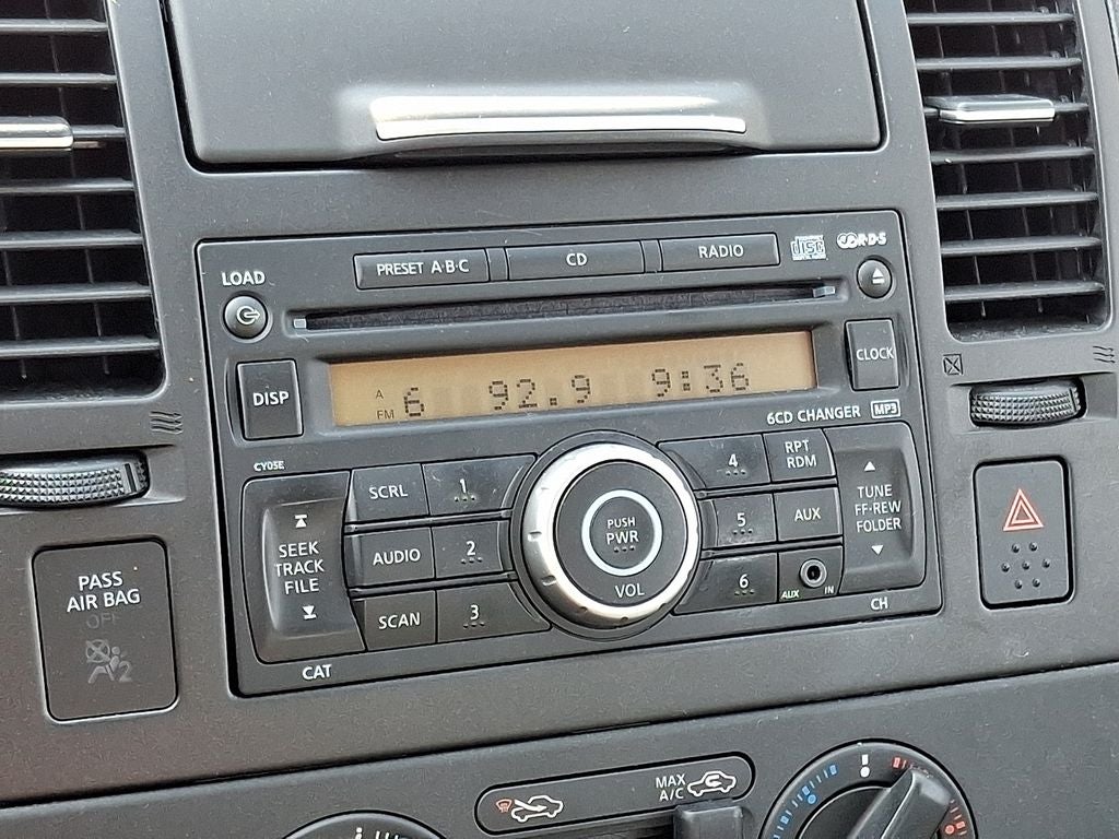 2011 Nissan Versa 1.8 S