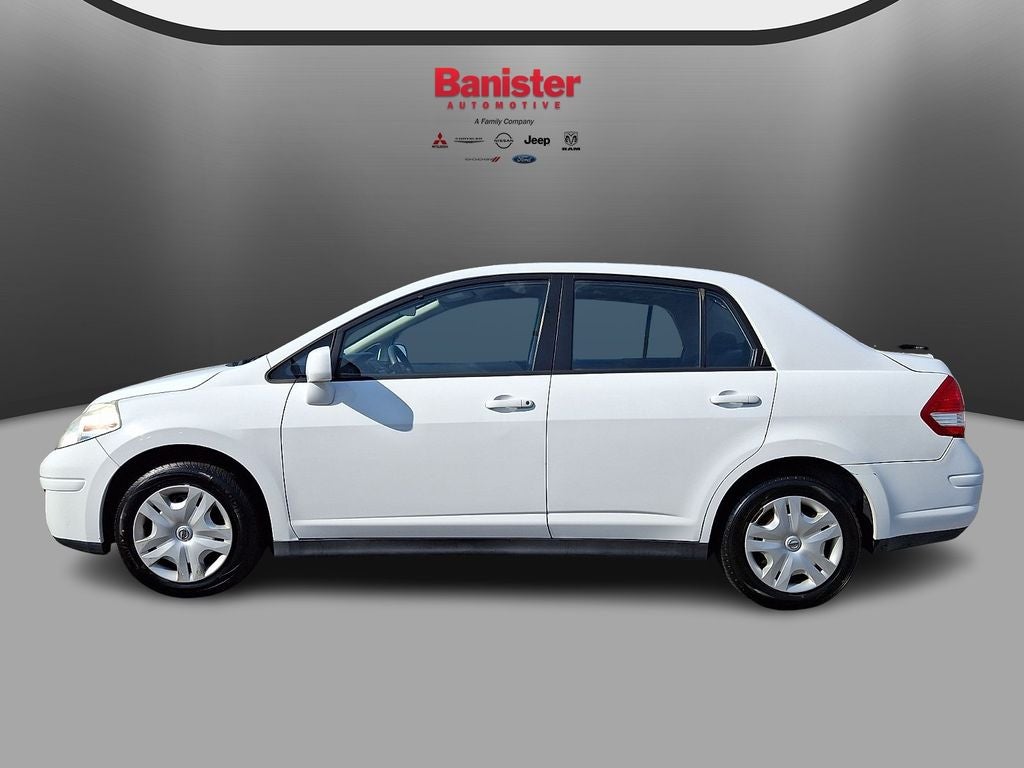 2011 Nissan Versa 1.8 S